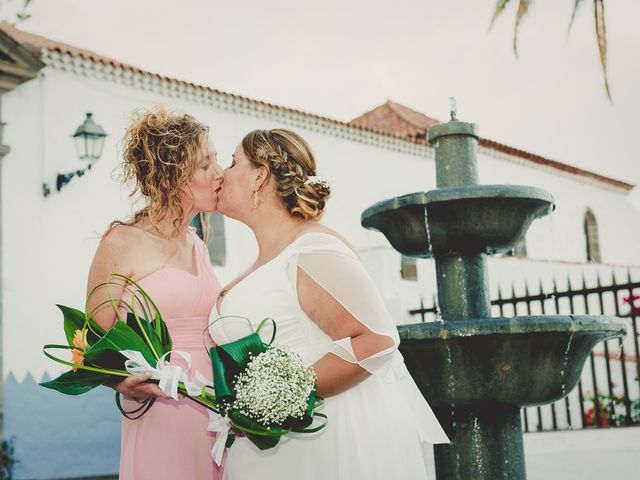 La boda de Zeneida y Cathaysa en Telde, Las Palmas 63