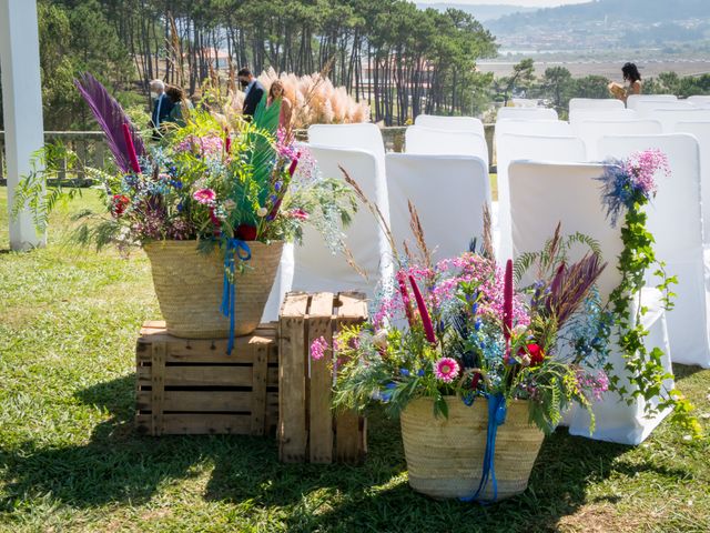 La boda de Sergio y Mónica en San Vicente De El Grove, Pontevedra 16