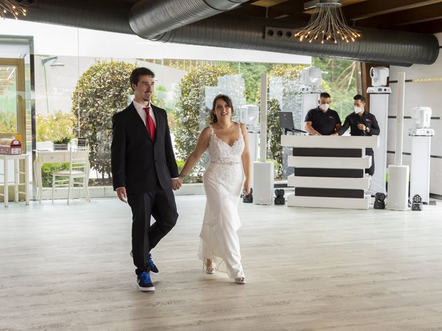 La boda de Iván y Estefania en Oleiros, A Coruña 26