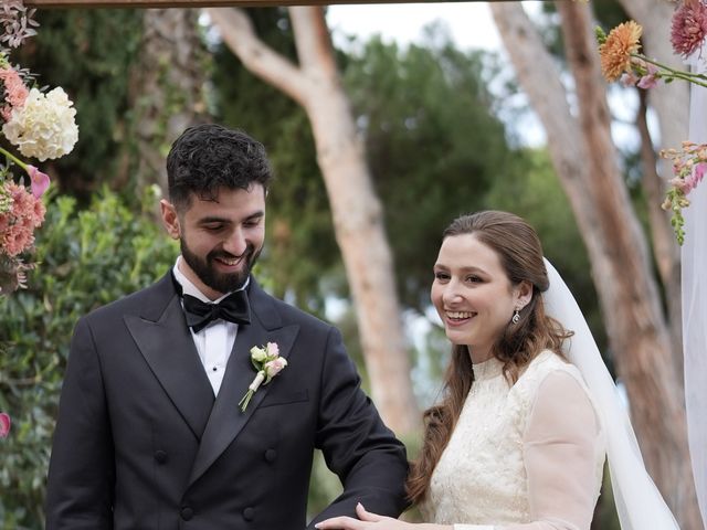 La boda de Yonas y Eva en Sant Vicenç De Montalt, Barcelona 31