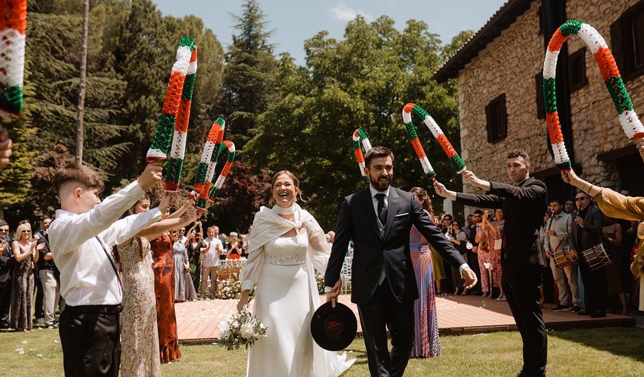 La boda de Asier  y Alba  en Ventas De Armentia, Burgos
