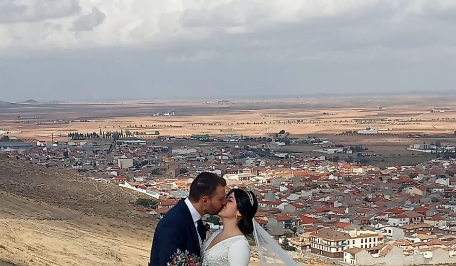 La boda de Irene  y Enrique  en Consuegra, Toledo