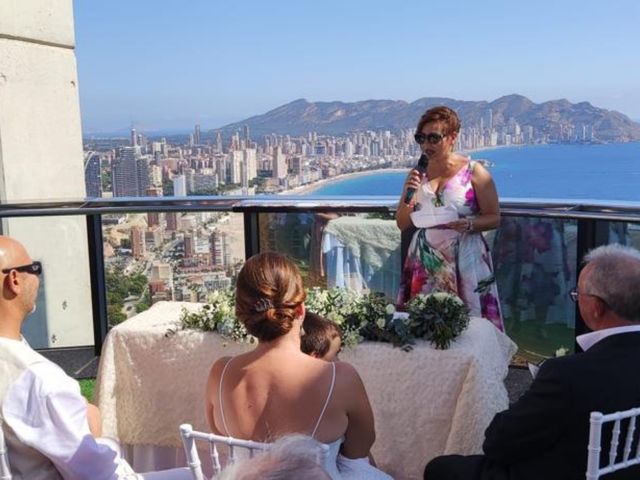 La boda de Celso  y Isabel en Benidorm, Alicante 2