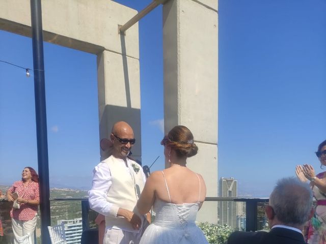 La boda de Celso  y Isabel en Benidorm, Alicante 1