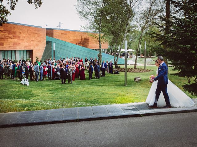 La boda de Iván y Alba en Oviedo, Asturias 15