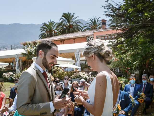 La boda de Santi y Carol en La Orotava, Santa Cruz de Tenerife 39