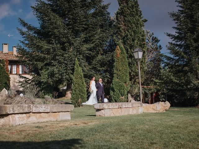 La boda de Adrià y Anna en Castellterçol, Barcelona 25