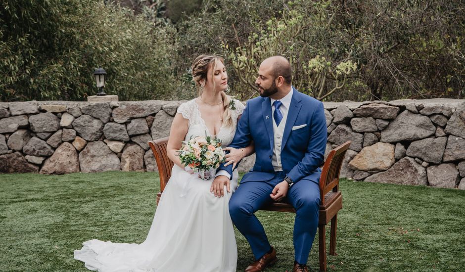 La boda de Christian y Amandine en La Calzada, Santa Cruz de Tenerife