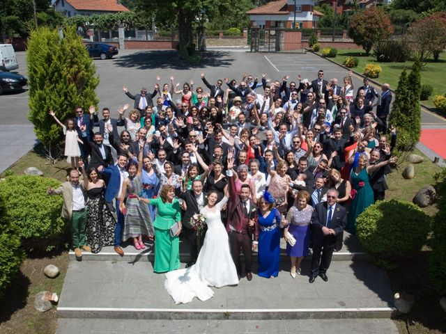 La boda de Santi y Celia en Gijón, Asturias 2