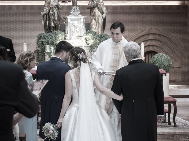 La boda de Paco y Lucia en Madrid, Madrid 21