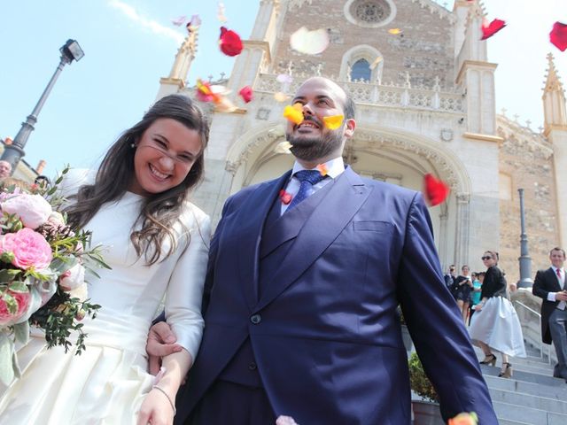 La boda de Víctor y María en Madrid, Madrid 29