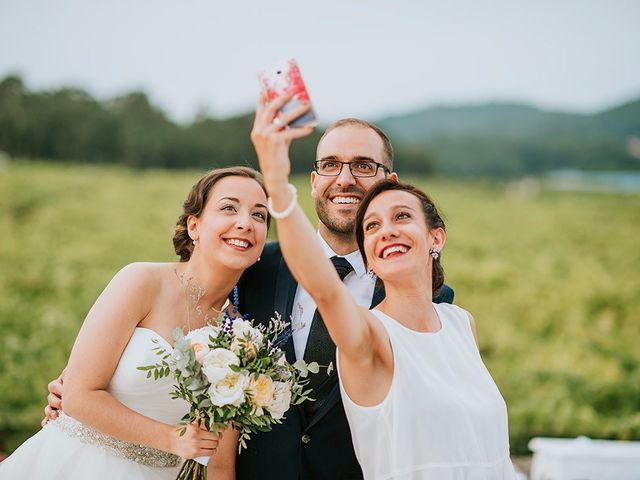 La boda de Iván y María en Vilanova De Arousa, Pontevedra 46