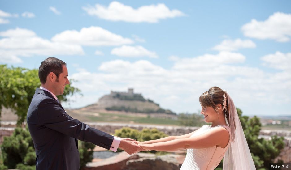 La boda de Alvaro y Cristina en Peñafiel, Valladolid