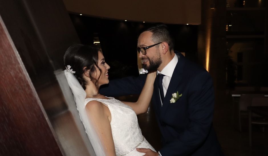 La boda de Roberto y Cristina  en Granada, Granada