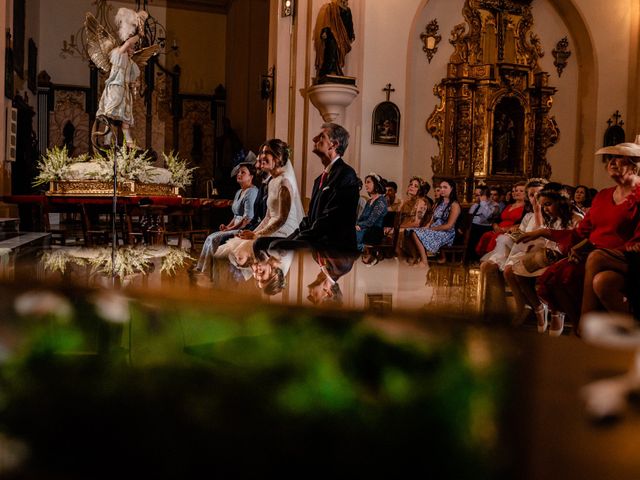 La boda de Laura y Manuel en Fuente Vaqueros, Granada 30
