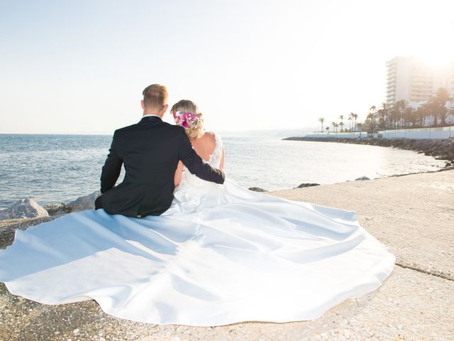 La boda de Timo y Miriam en Benalmadena Costa, Málaga 27