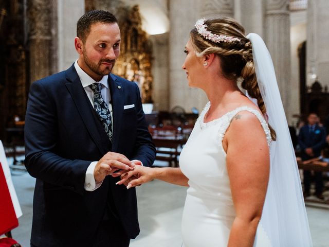 La boda de Daniel y Arantxa en Alcala De Guadaira, Sevilla 23