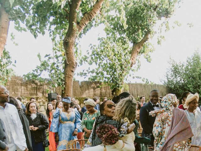 La boda de Bashir Conde y Carlota Sans en Bilbao, Vizcaya 15