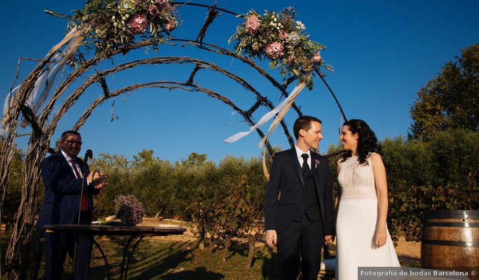 La boda de Victor y Cristina en Sant Cugat Sesgarrigues, Barcelona