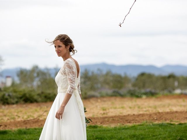La boda de Santi y Aina en Sant Cugat Sesgarrigues, Barcelona 13