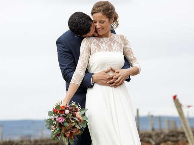 La boda de Santi y Aina en Sant Cugat Sesgarrigues, Barcelona 19