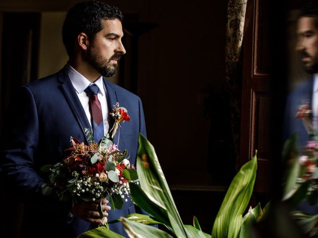 La boda de Santi y Aina en Sant Cugat Sesgarrigues, Barcelona 33