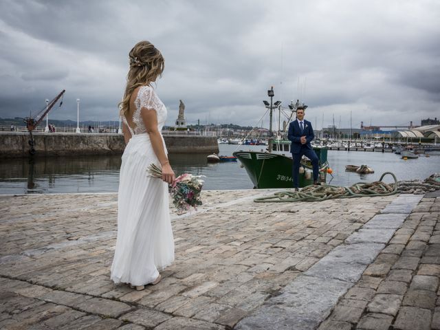 La boda de Unai y Cristina en Santurtzi, Vizcaya 16