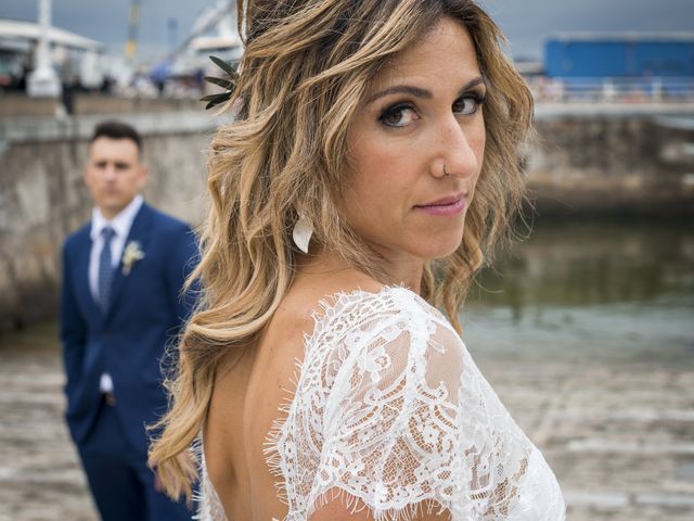 La boda de Unai y Cristina en Santurtzi, Vizcaya 21