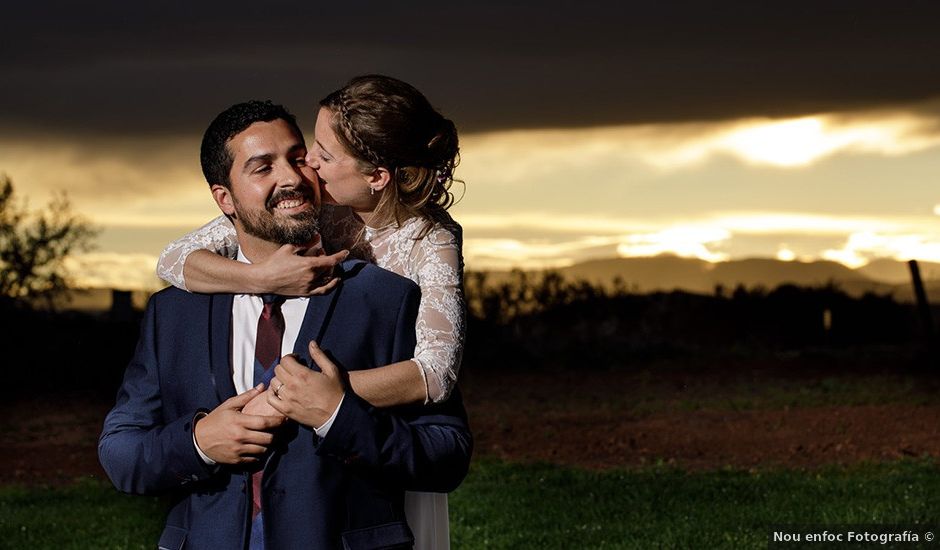 La boda de Santi y Aina en Sant Cugat Sesgarrigues, Barcelona