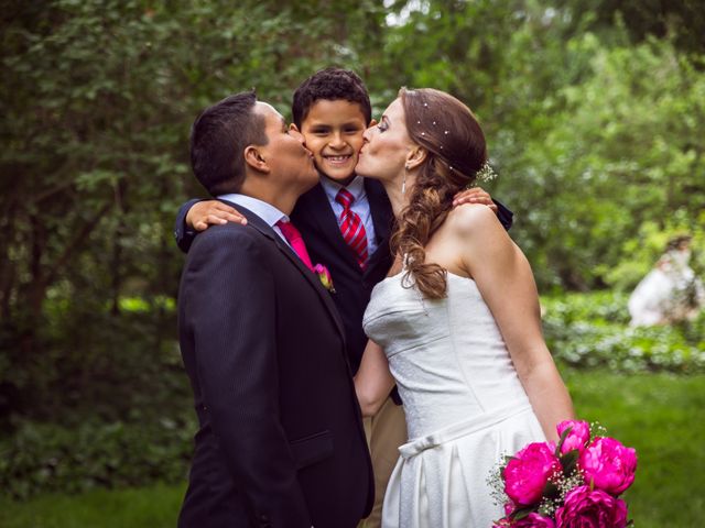 La boda de Luis y Victoria en Alcalá De Henares, Madrid 2