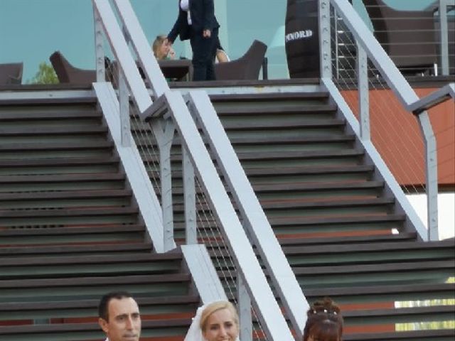 La boda de Eric y Eli en Sant Esteve Sesrovires, Barcelona 3