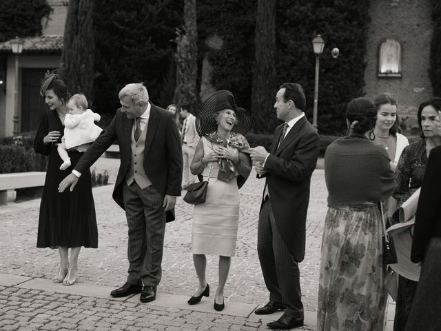 La boda de Alex y Capucine en Boadilla Del Monte, Madrid 54