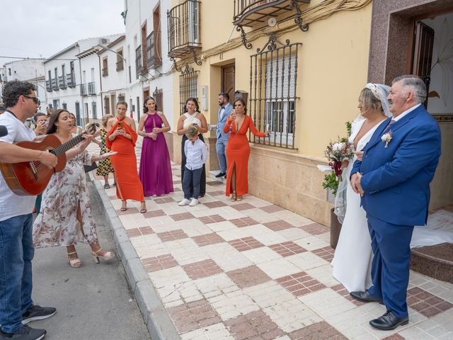 La boda de Macarena y Adrían en Almargen, Málaga 32