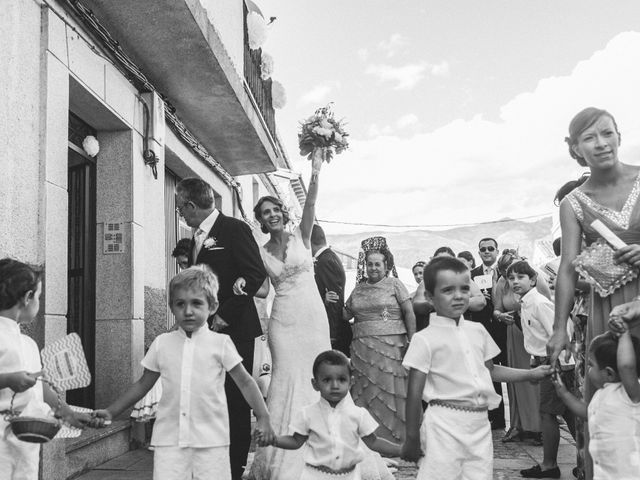 La boda de Paulino y Ángela en Robledillo De La Vera, Cáceres 37