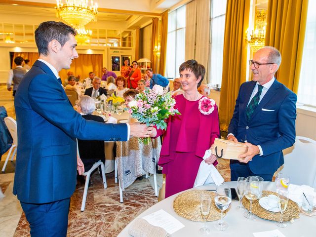 La boda de Joseba y María en Pamplona, Navarra 46