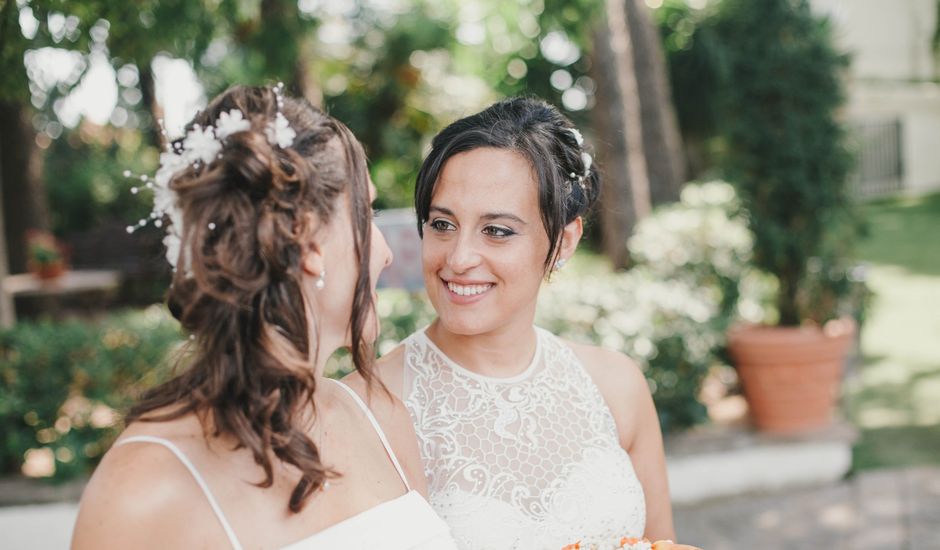 La boda de Sandra y Natàlia en Sant Boi De Llobregat, Barcelona