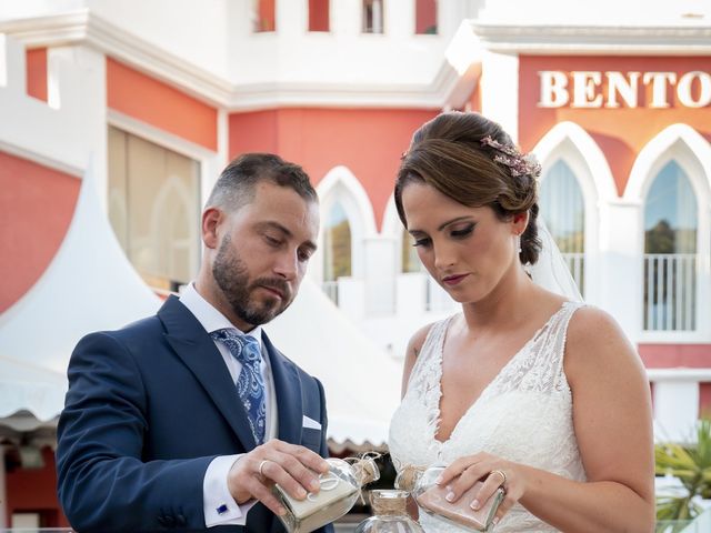 La boda de Rafael y Indira en Velez Malaga, Málaga 27