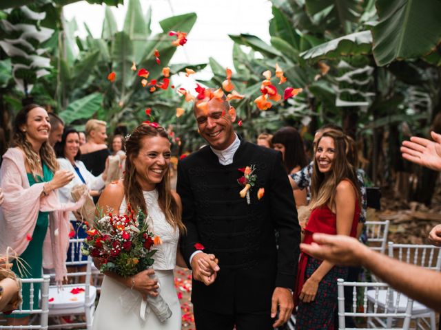 La boda de Barna y Laura en Guargacho, Santa Cruz de Tenerife 29