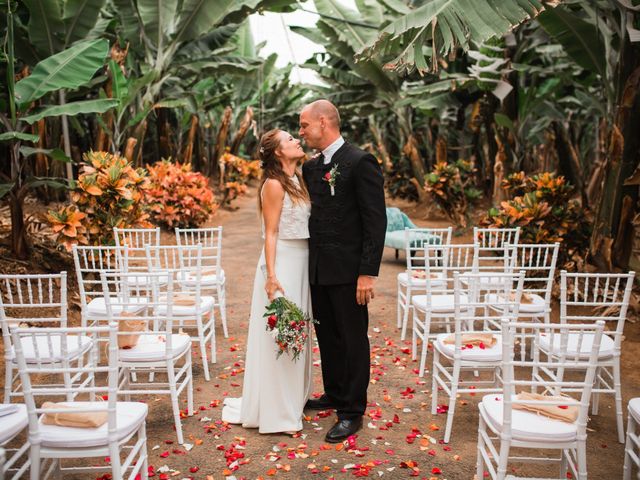 La boda de Barna y Laura en Guargacho, Santa Cruz de Tenerife 37