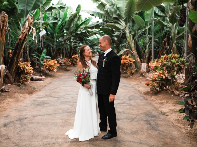 La boda de Barna y Laura en Guargacho, Santa Cruz de Tenerife 40