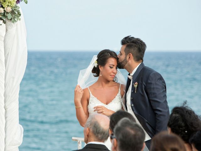 La boda de Pablo y Celina en Daya Vieja, Alicante 24