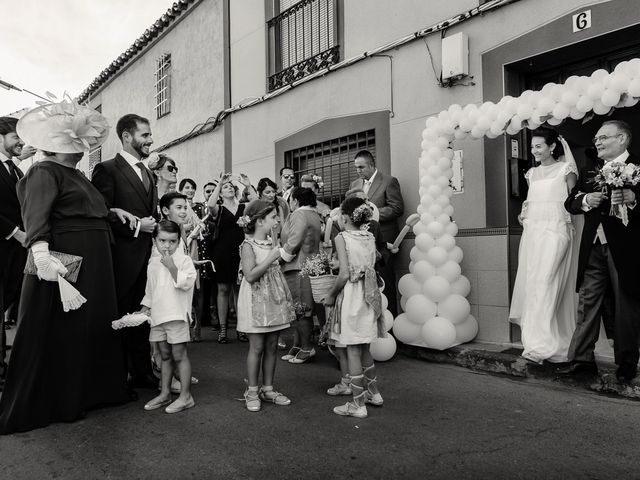 La boda de Lucía y Jose en Granatula De Calatrava, Ciudad Real 20