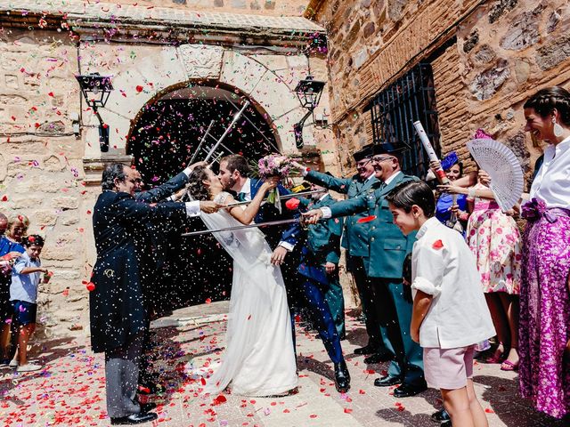 La boda de Lucía y Jose en Granatula De Calatrava, Ciudad Real 32