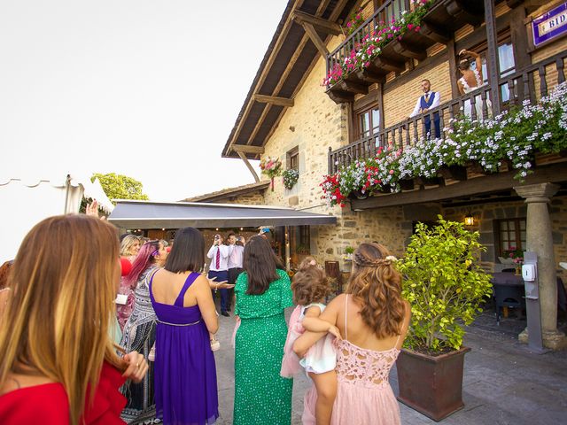 La boda de Josu y Laura en Lezama, Álava 19