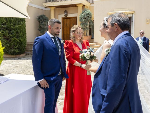 La boda de María y Esteban en Villahermosa, Ciudad Real 13