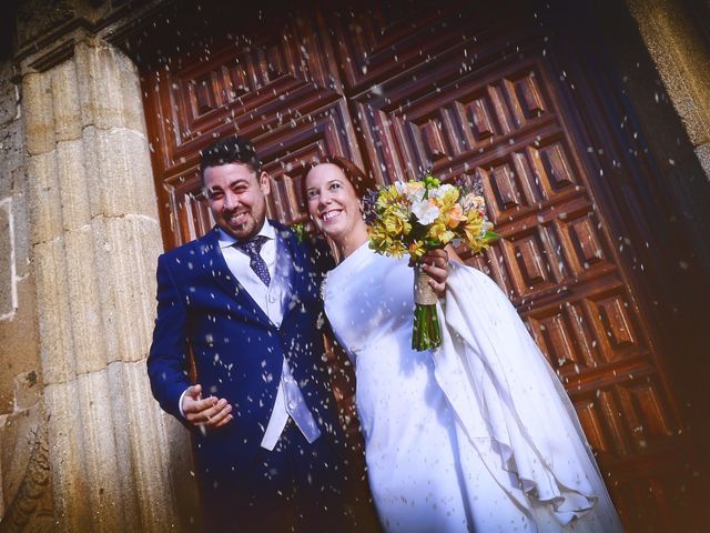 La boda de Jorge y Nazaret en Valdastillas, Cáceres 70