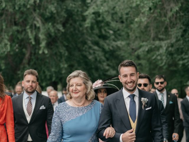 La boda de Juan Carlos y Fatima en Carrion De Calatrava, Ciudad Real 53