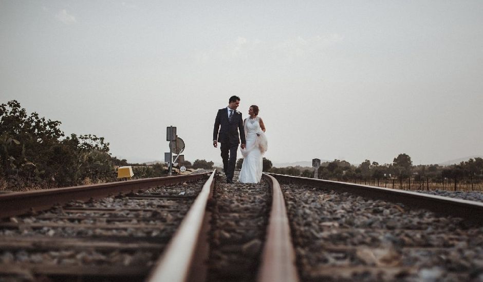 La boda de David y Almudena en Burguillos Del Cerro, Badajoz