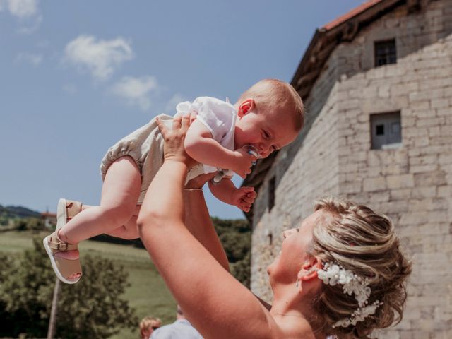 La boda de Julén y Nahiara en Urnieta, Guipúzcoa 39