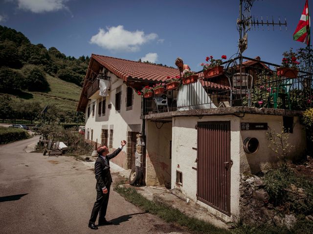 La boda de Julén y Nahiara en Urnieta, Guipúzcoa 43